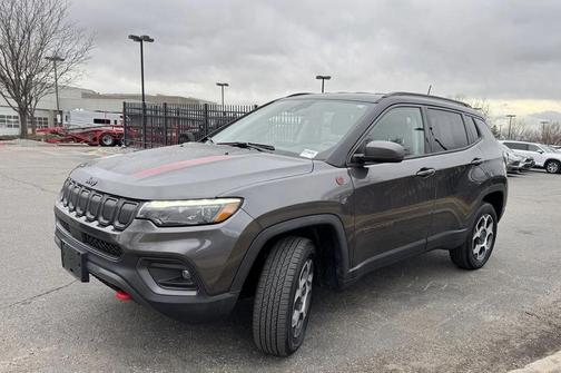 Gray 2022 Jeep Compass Trailhawk