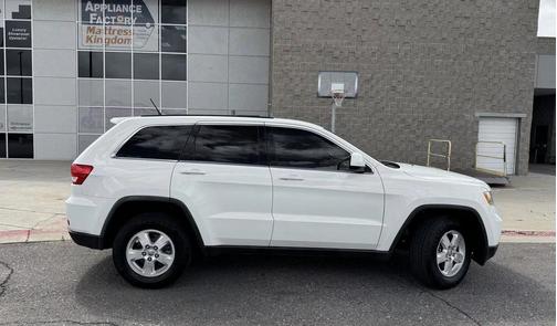 White 2012 Jeep Grand Cherokee Laredo