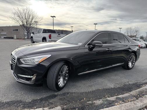 2018 Genesis G90 Premium