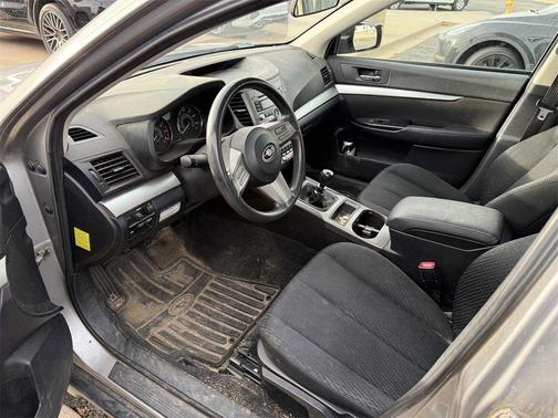 2010 Subaru Outback 2.5 i