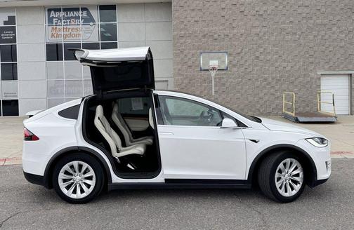 2019 Tesla Model X 75D