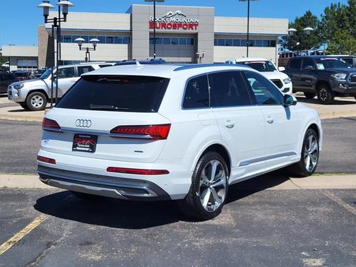 2021 Audi Q7 55 Premium Plus