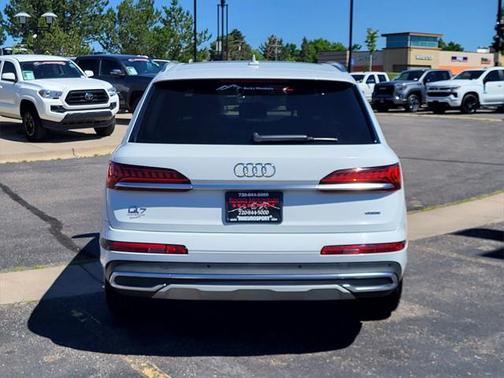 2021 Audi Q7 55 Premium Plus