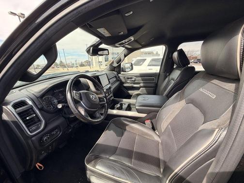 Black 2019 RAM 1500 Laramie