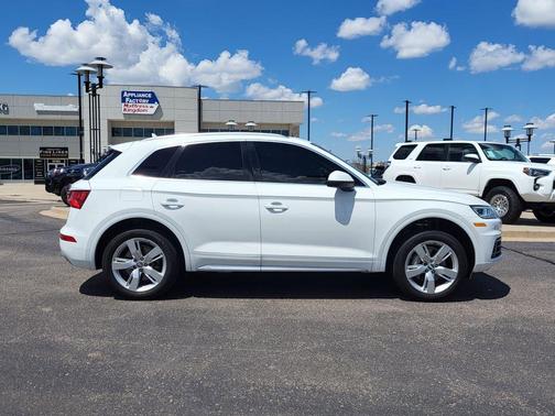 2018 Audi Q5 2.0T Premium Plus