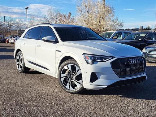 2021 Audi e-tron Premium