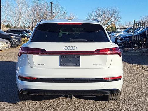 2021 Audi e-tron Premium