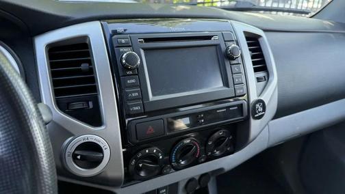 White 2013 Toyota Tacoma Base