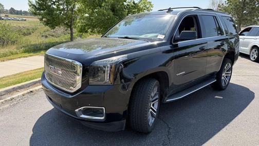 Black 2020 GMC Yukon SLT