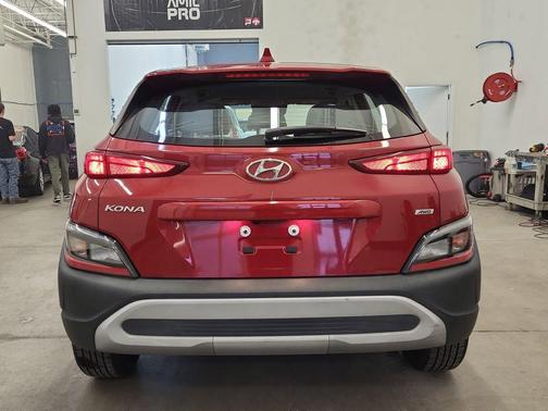 2022 Hyundai KONA SE