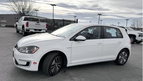 2016 Volkswagen e-Golf SE