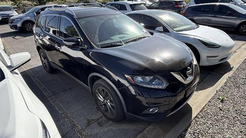 Black 2016 Nissan Rogue SL