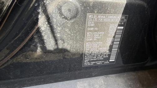 Black 2016 Nissan Rogue SL