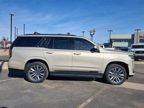 2022 Cadillac Escalade Sport