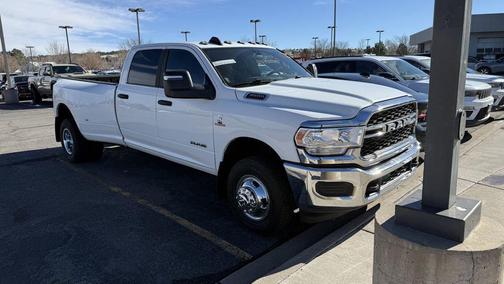 2024 RAM 3500 Tradesman Crew Cab 4x4 8' Box