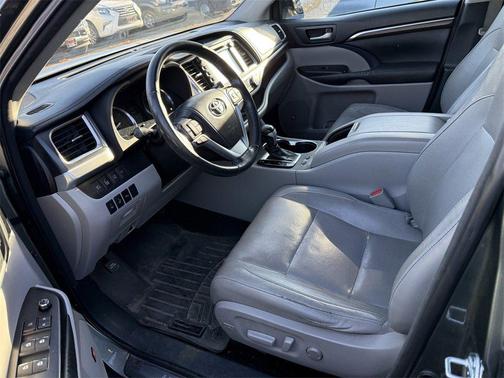 2014 Toyota Highlander Limited Platinum