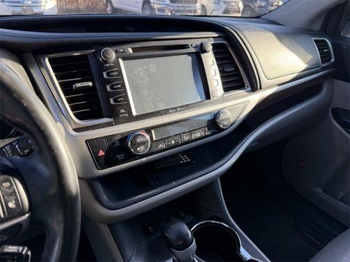 2014 Toyota Highlander Limited Platinum