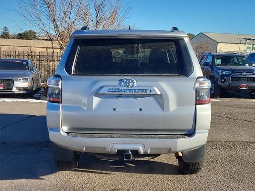 2022 Toyota 4Runner SR5