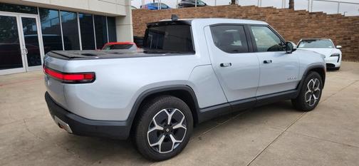 2023 Rivian R1T Adventure