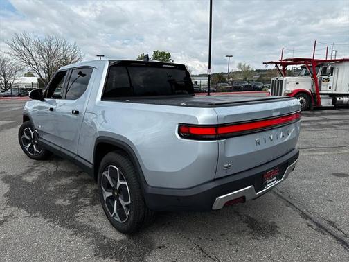 2023 Rivian R1T Adventure