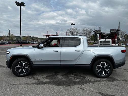 2023 Rivian R1T Adventure