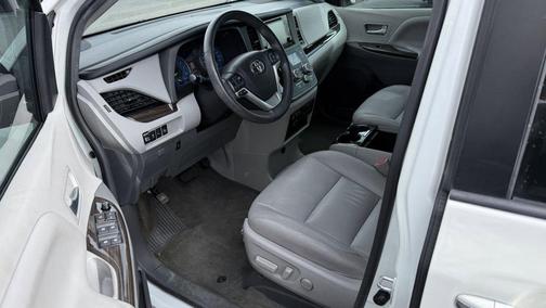 2017 Toyota Sienna Limited