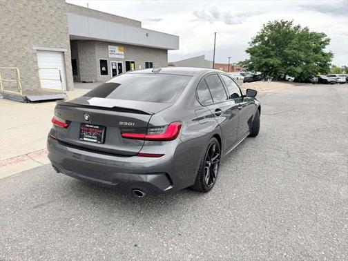 2021 BMW 330 xDrive