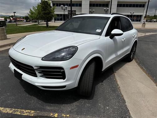 2022 Porsche Cayenne Platinum Edition