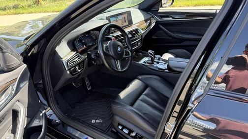 Black 2022 BMW M5 Base