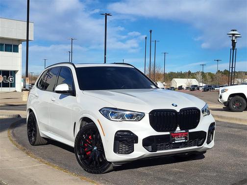 2022 BMW X5 M50i