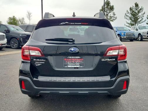 Black 2019 Subaru Outback 2.5i Premium