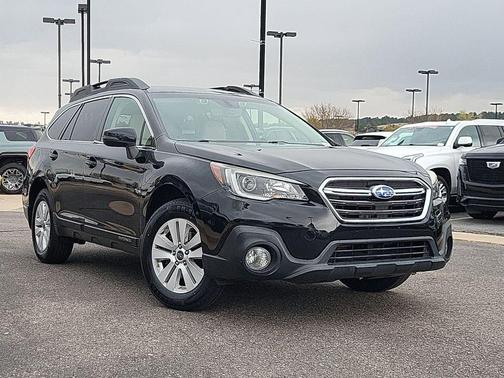Black 2019 Subaru Outback 2.5i Premium