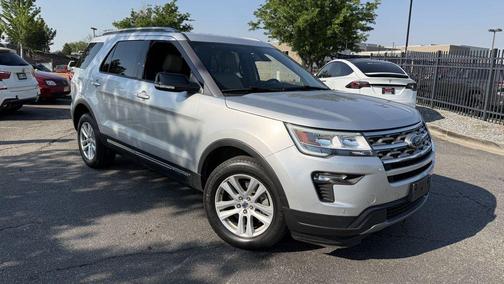 Silver 2018 Ford Explorer XLT