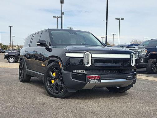 2023 Rivian R1S Adventure