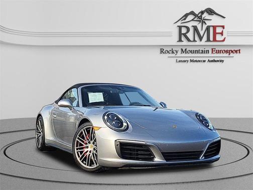 2019 Porsche 911 Carrera 4S Cabriolet