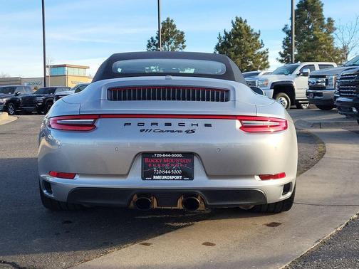 2019 Porsche 911 Carrera 4S Cabriolet
