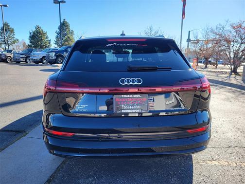 2021 Audi e-tron Premium