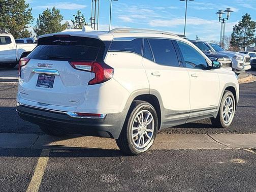 2022 GMC Terrain SLT