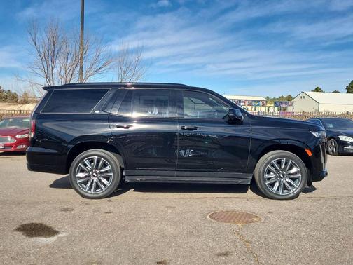 2023 Cadillac Escalade Sport