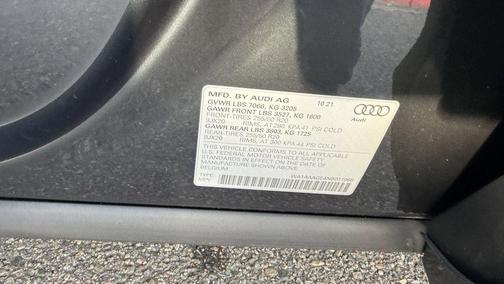 2022 Audi e-tron Premium