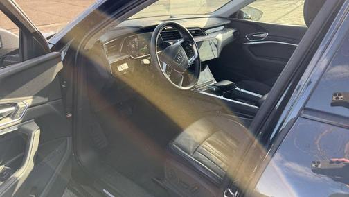 2022 Audi e-tron Premium