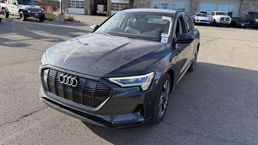 2022 Audi e-tron Premium