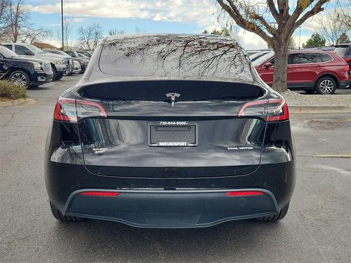 2022 Tesla Model Y Long Range Dual Motor All-Wheel Drive