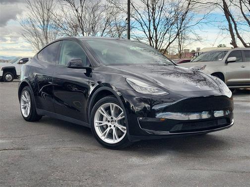 2022 Tesla Model Y Long Range Dual Motor All-Wheel Drive