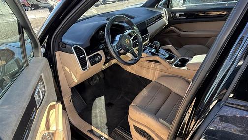 2022 Porsche Cayenne Cayenne