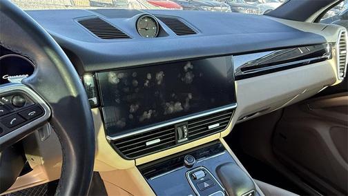 2022 Porsche Cayenne Cayenne