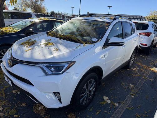 2018 Toyota RAV4 Hybrid XLE