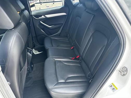 2018 Audi Q3 2.0T Premium