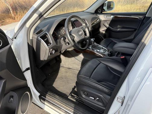 2017 Audi Q5 2.0T Premium Plus