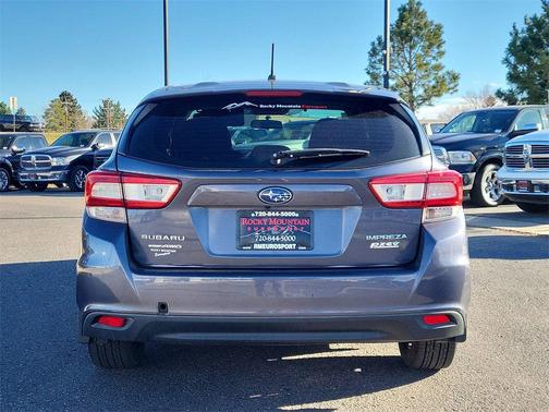 2017 Subaru Impreza 2.0i